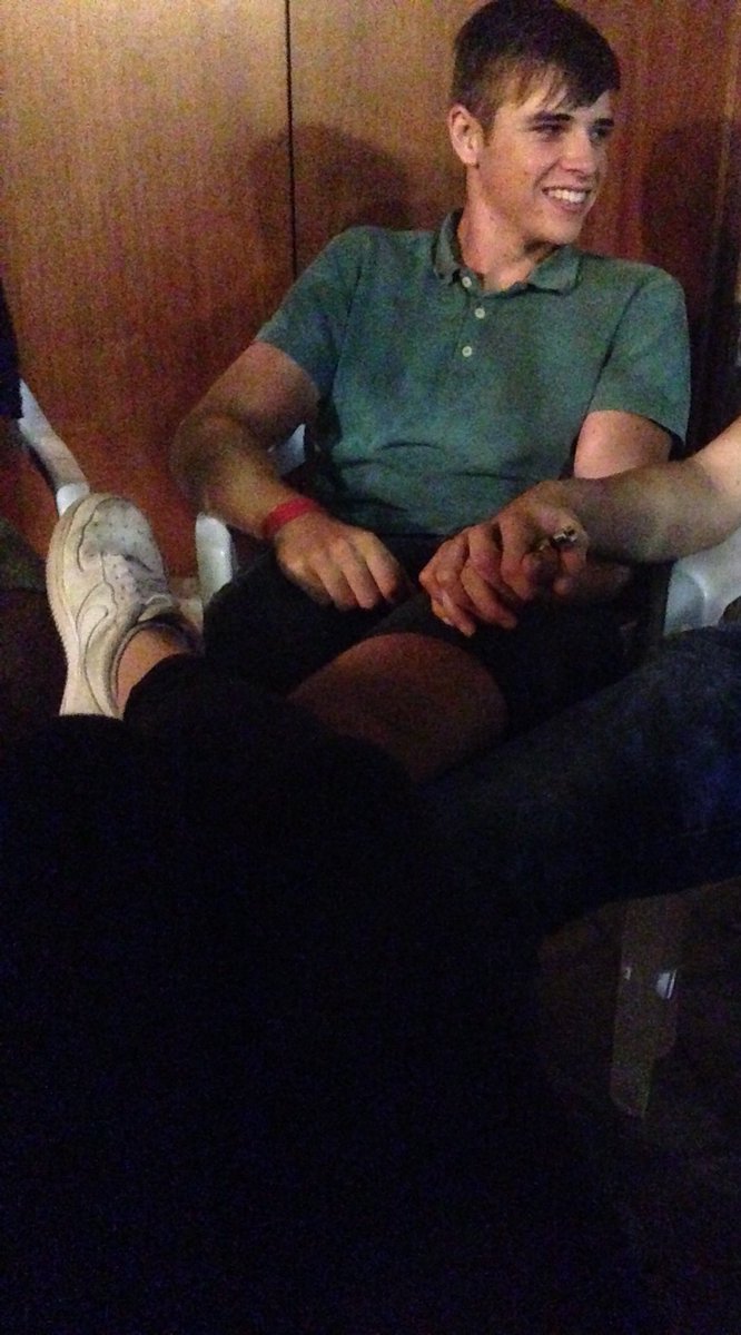 8sanndra's tweet image. tenias y tendras siempre la sonrisa más sincera que he visto nunca. T'enyor tantissim 💛