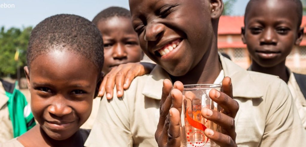 1 lumignon ici pour 1 lumière là-bas 💡
#solidarité <a href="/AssociationESF/">Electriciens sans frontières</a> <a href="/ONG_ASF/">Aviation Sans Frontières</a> #électrification #Afrique <a href="/Fondation_EDF/">Fondation groupe EDF</a> electriciens-sans-frontieres.org/lumignons-du-c…