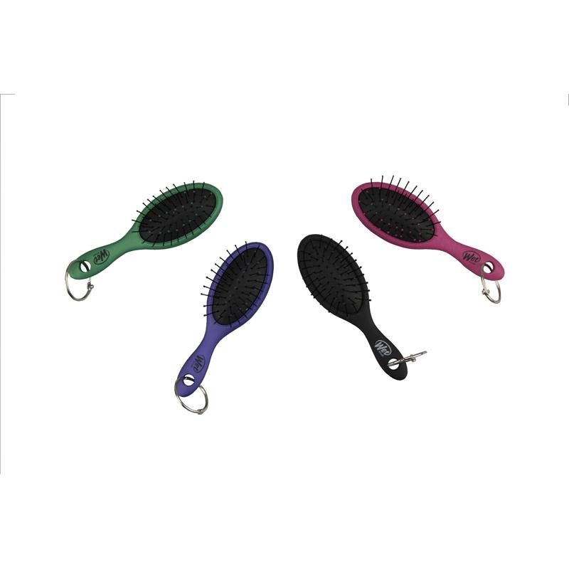 AHeadOfTime4's tweet photo. Say goodbye to tangles when you're on the go with wetbrush keychains! They make great stocking stuffers! #18daystogo #aheadoftimesaskatoon https://t.co/HJ7DexzZtx