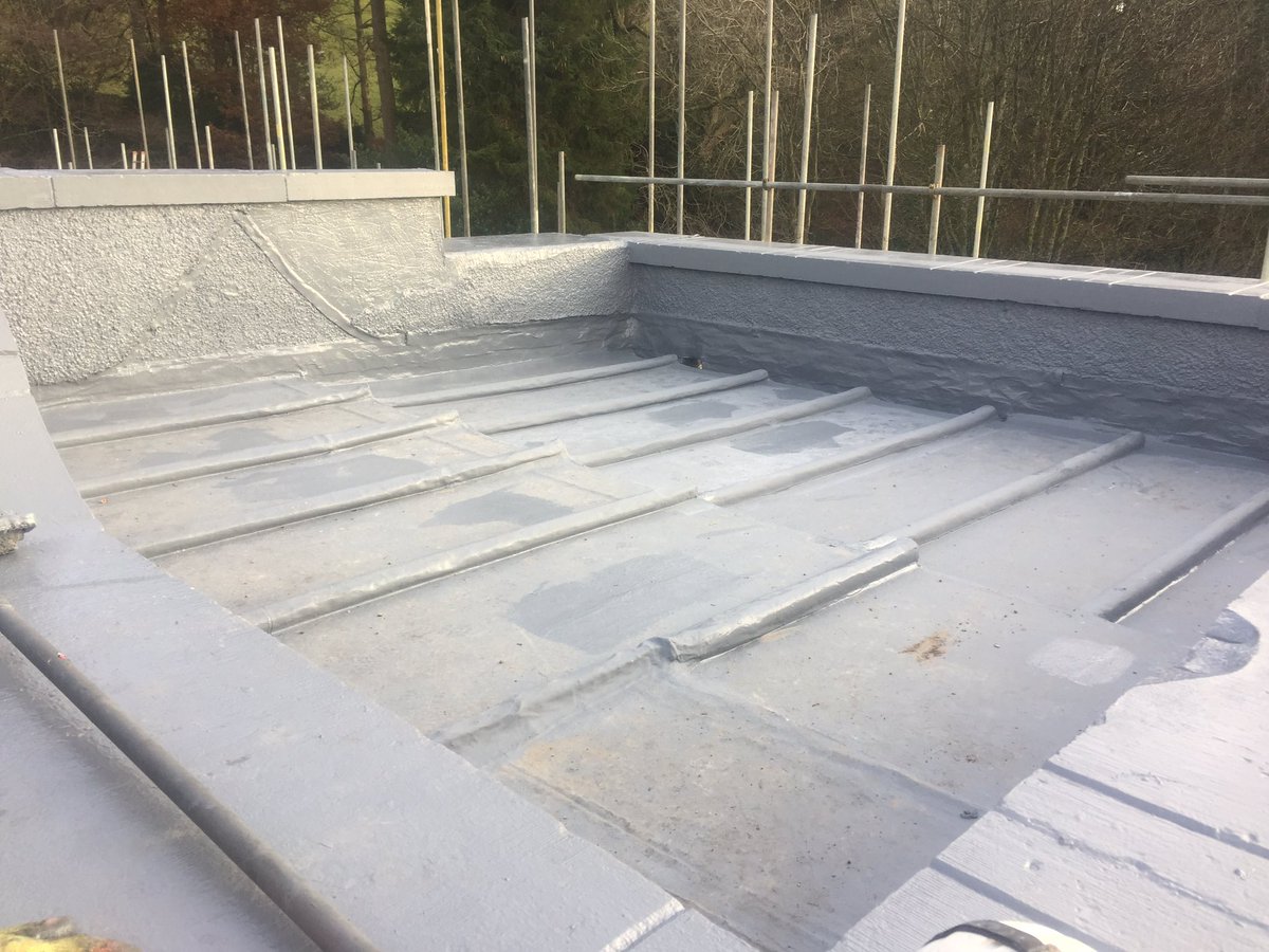 HallsApps's tweet photo. All finished in Windermere coating lead roofs in #Belzona 3131 Winter Grade. #flatroofing https://t.co/MMVjngJMXZ