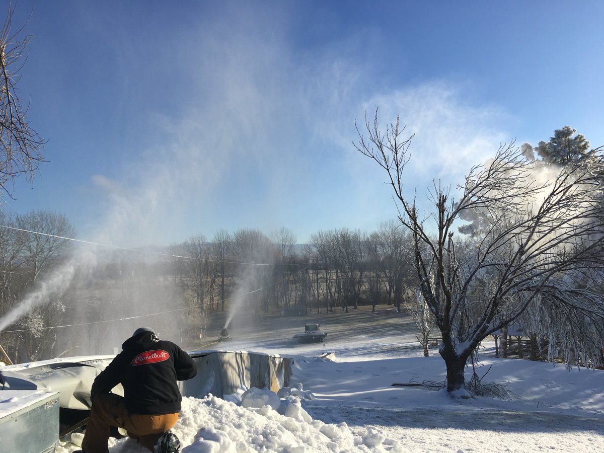 gatewayparks's tweet photo. Opening THIS Fri. Dec. 9 @EagleIslandSP ! https://t.co/1nXUpROMa4