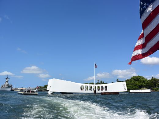 OahuVB's tweet photo. Remembering Pearl Harbor 75 years later https://t.co/ndiM4C2Uwr via @usatoday #VisitOahu https://t.co/rPdAVA60Ca