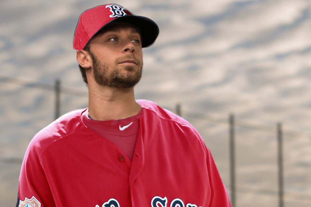 Here is <a href="/TylerThornburg/">Tyler Thornburg</a> in his <a href="/RedSox/">Red Sox</a> Jersey! Here you go @C_B_M_43! #MLBWinterMeetings #MLBJerseySwaps