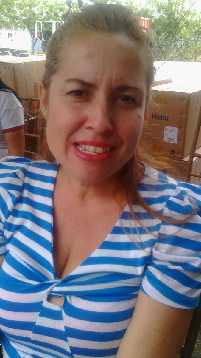 Stephanisartory's tweet photo. Ana Paredes: gracias a la Revolución y a los programas que emplea el Estado en tomar en cuenta a los niños en condición especial https://t.co/qal2bIWuk4