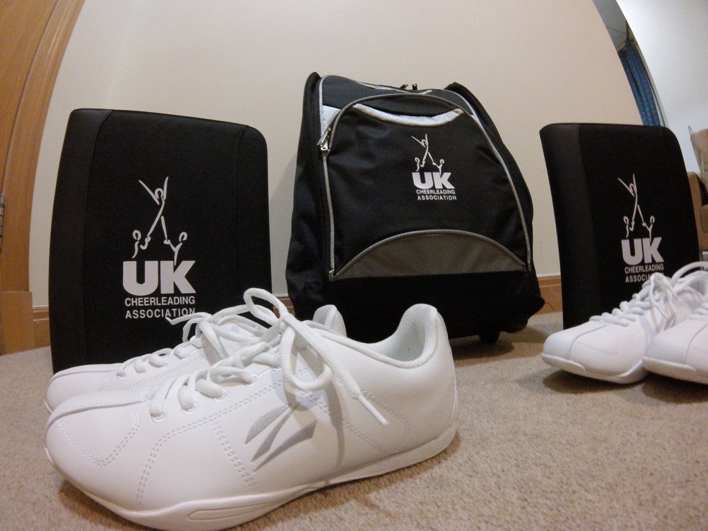 LampronFos's tweet photo. New Microlite 2017 officialy comming to Croatia 😍 Thank you @zephzcheer #ukca #lovethem #cheerleading #zephz https://t.co/eNQKmzaG7O