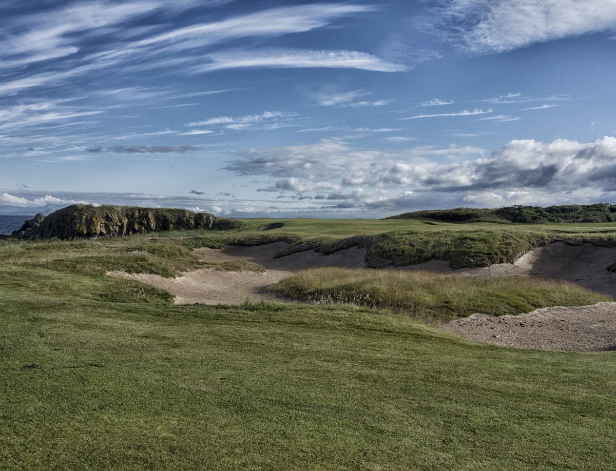 Up close and personal with the restored 'Doughnut' bunker on the 562 yard 10th of The Ailsa. #turnberry