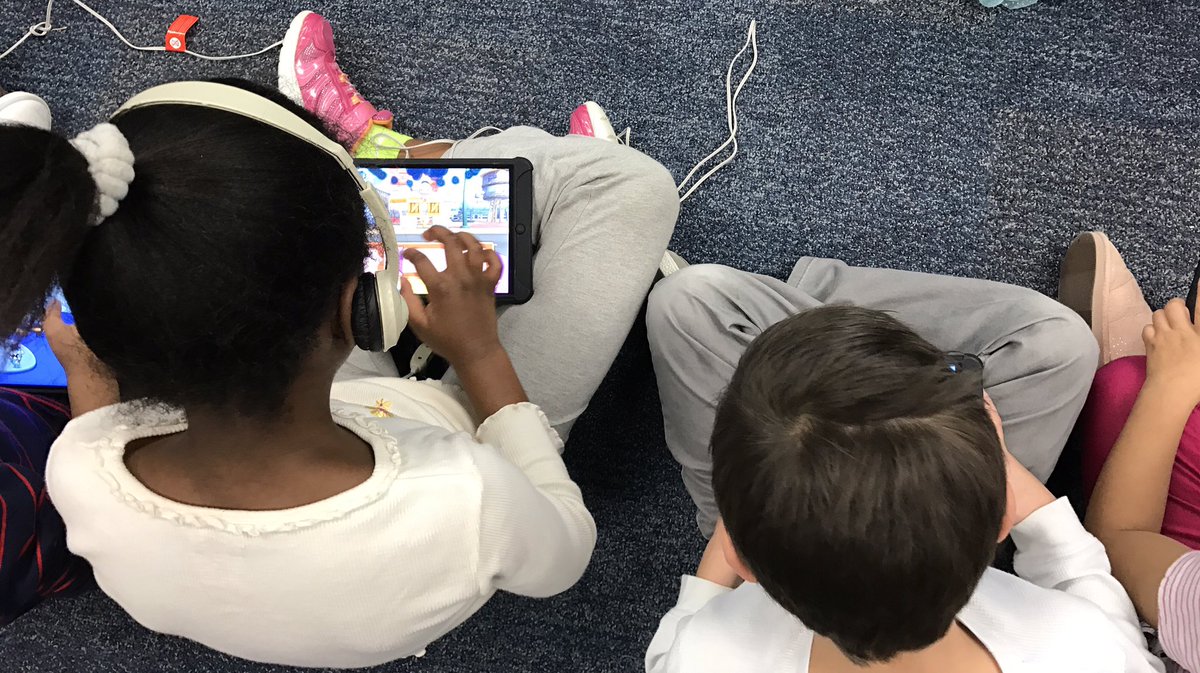 Levianne's tweet image. Day 2 Kindergarten @ElemFitzgerald celebrating #CompSciEdWeek with the #HourofCode @codeorg