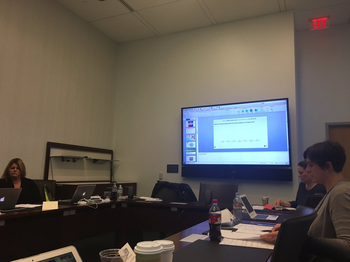 Ecureuil81's tweet photo. Getting ready for the #mlaBeyondSR webcast with @mlrethlefsen and @bergney #medlibs can still submit questions and problems https://t.co/aiRWYVMaOx