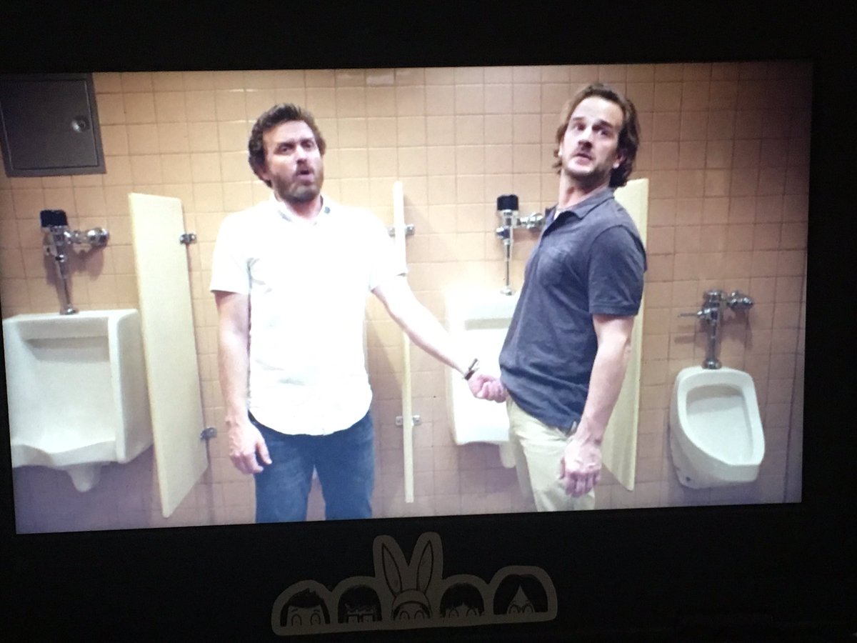 notkarleefay's tweet image. I'm crying 😂😂😂 #friendshipgoals @RobBenedict @dicksp8jr @KingsOfCon