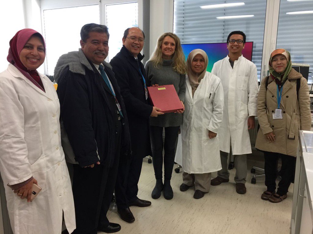 MTangau's tweet photo. A visit to the Nuclear Sciences and Applications Lab in Seiberdorf, Austria. 3 M'sian are doing their research there. https://t.co/XJaKKPoRfJ