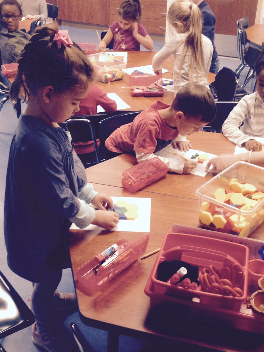 NESKindergarten's tweet photo. Kindergarten exploring shapes in Math! #funwithpatternblocks #AACPSAwesome #studentengagement https://t.co/AVf2x0CR4M