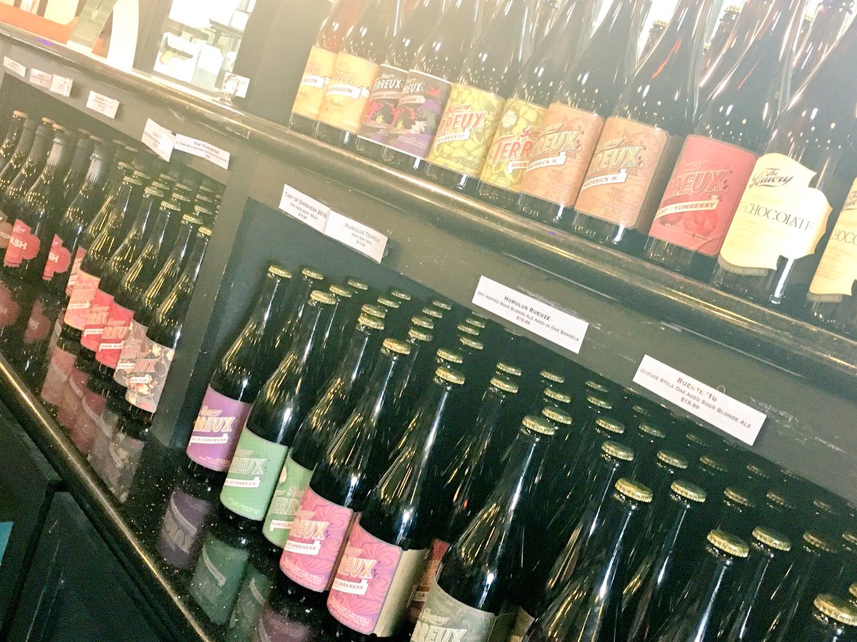 melissastevens's tweet photo. Well, this doesn't suck. @TheBruery https://t.co/pO51OzRqwW