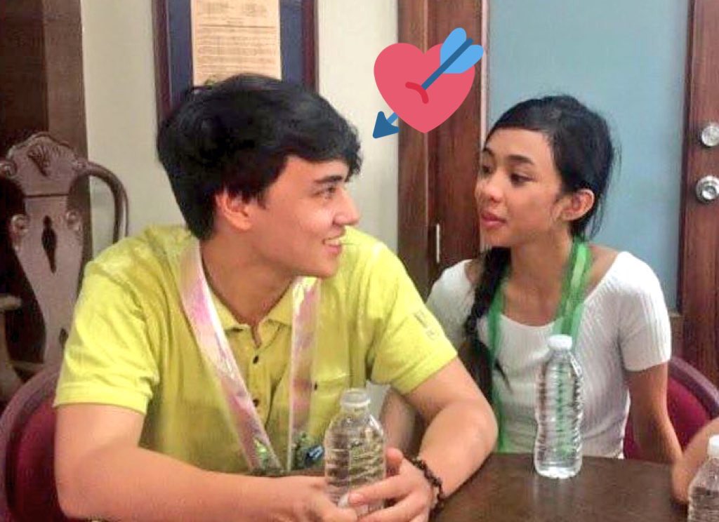 kxrenoids's tweet photo. Kingina?! Magjowa?????

MAYWARD PasabogSaLaUnion https://t.co/eHJA7t80Sm