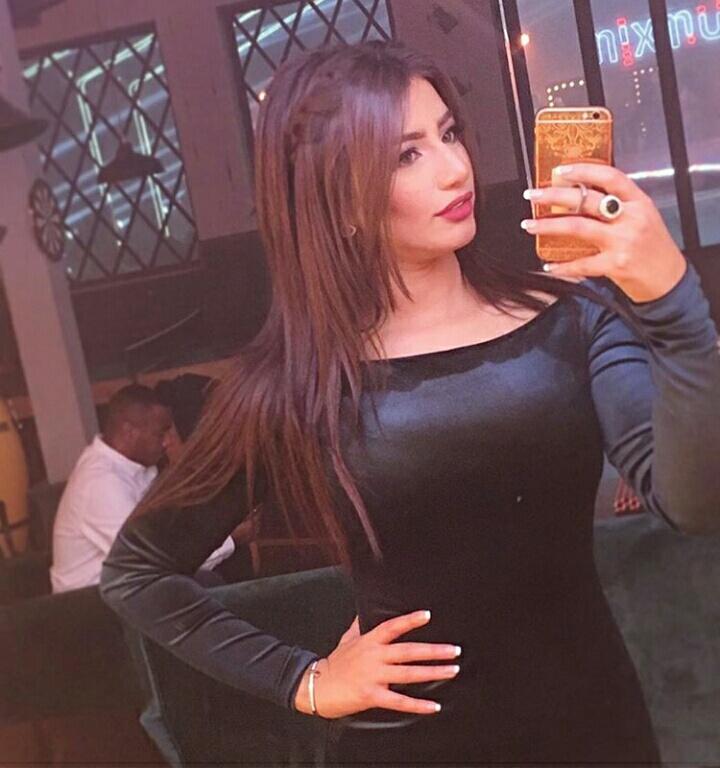 nojomsataarac12's tweet photo. سلفي للنجمه المتألقه #هايدي_موسي @HaidyMoussa 
  #HaidyMoussa https://t.co/D7l6PAKGkI