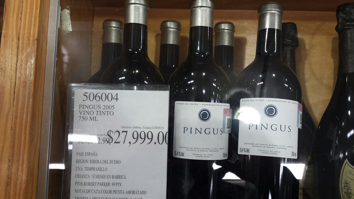 VictorMendozaL's tweet photo. Si quieres un vino como este para la Navidad solo tienes que RT.
No creo que el Costco nos de descuento jeje. https://t.co/y9Ta6cmOVa