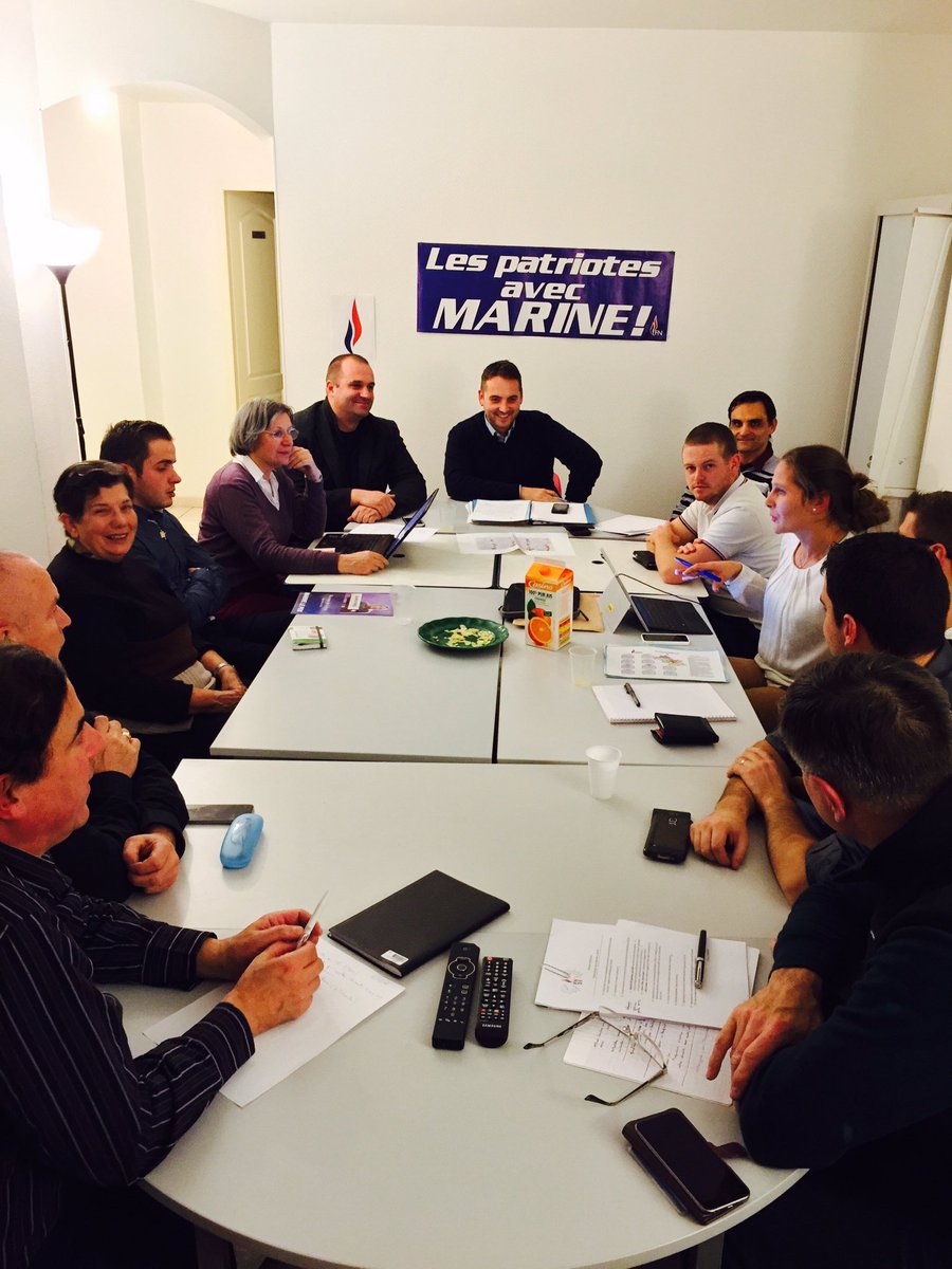 MonnierThibaut's tweet photo. J'anime ce soir le Bureau #FN38 MOBILISATION GENERALE POUR @MLP_officiel avec @alexisjollyfn @MdeKervereguin @BrunoDesies @AlainBreuilFN https://t.co/R4AeCA8Tgj