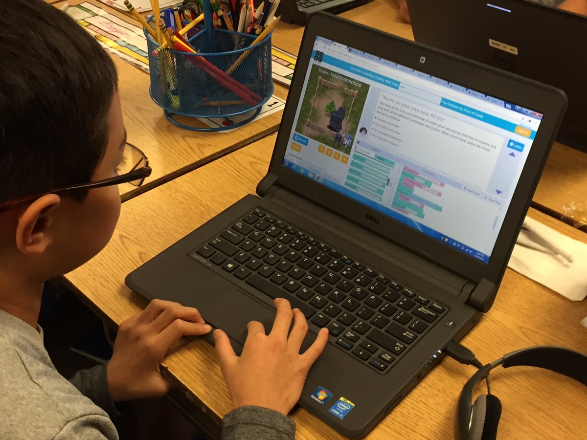 MariposaRUSD's tweet image. &quot;One of Hour of Code&quot; in Mrs. Zofrea&apos;s 4th Grade Class!