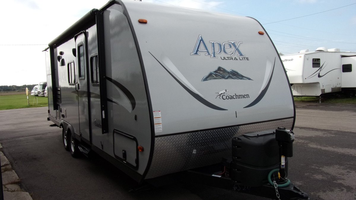 TotalValueRV's tweet photo. #Ebay Deals! '15 #Coachmen Apex #TravelTrailer 23 hrs 2 go!
Outside Kitchen great 4 #Trailgating!
Ready 2 #GORVing?
https://t.co/wgo4dDozpB https://t.co/n62UnbbuPA