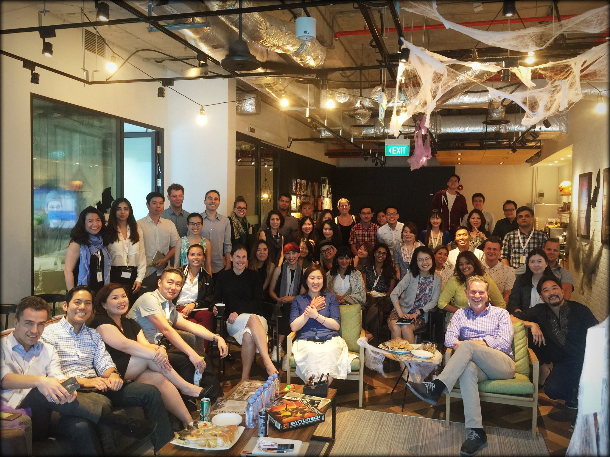 We Are Netflix on Twitter: "Greetings from our #Singapore office! #