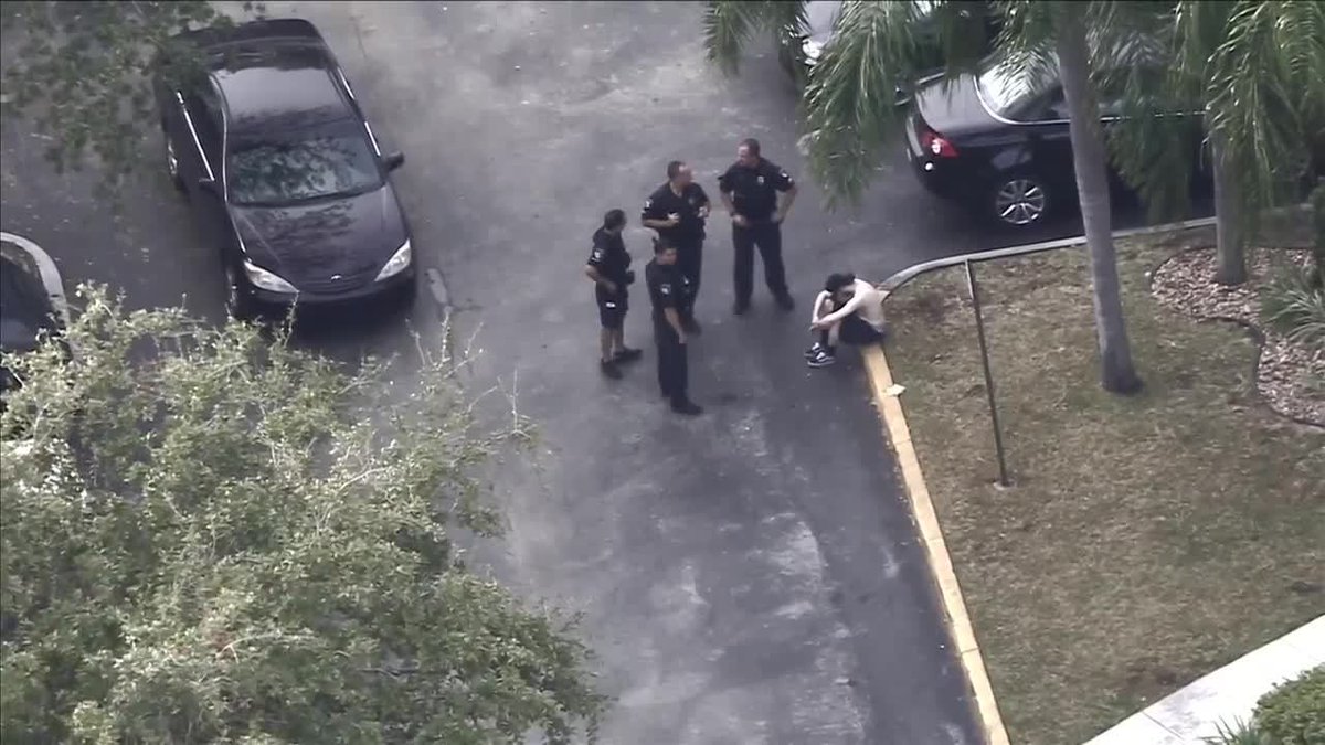 Argument turns into stabbing in Coral Springs bit.ly/2heDMrf https://t.co/8luvBdh9YC