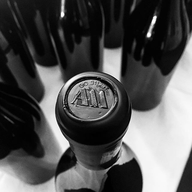 amandumwines's tweet photo. La capsula della magnum di Amandum. #amandumwines #amandum #friulano #friuli #vino #wine #winelover #whitewine #winery https://t.co/ha2b3y0k8n
