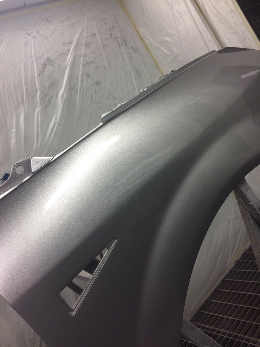 JL_Refinishing's tweet photo. Testing out my Devilbliss SLG spray gun for base coat, great gun for the price #Devilbliss #paintrefinishing https://t.co/2pnirWBX1h