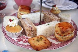Looking to get rid of the winter doldrums? Visit <a href="/AdorabelleTea/">Adorabelle Tea Room</a>  for the best cup of Early Grey in Richmond!

asianpacificpost.com/article/7799-r…