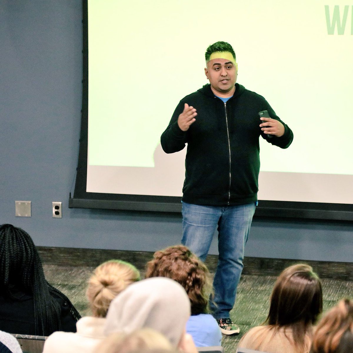 aigawestmi's tweet photo. 56 students 3 teachers @FerrisState Talking #Design #Mentorship #Inclusion w/@thegiantthinker TY @HermanMiller @TEKsystems #gettingamentor https://t.co/uCI4IlX2CL