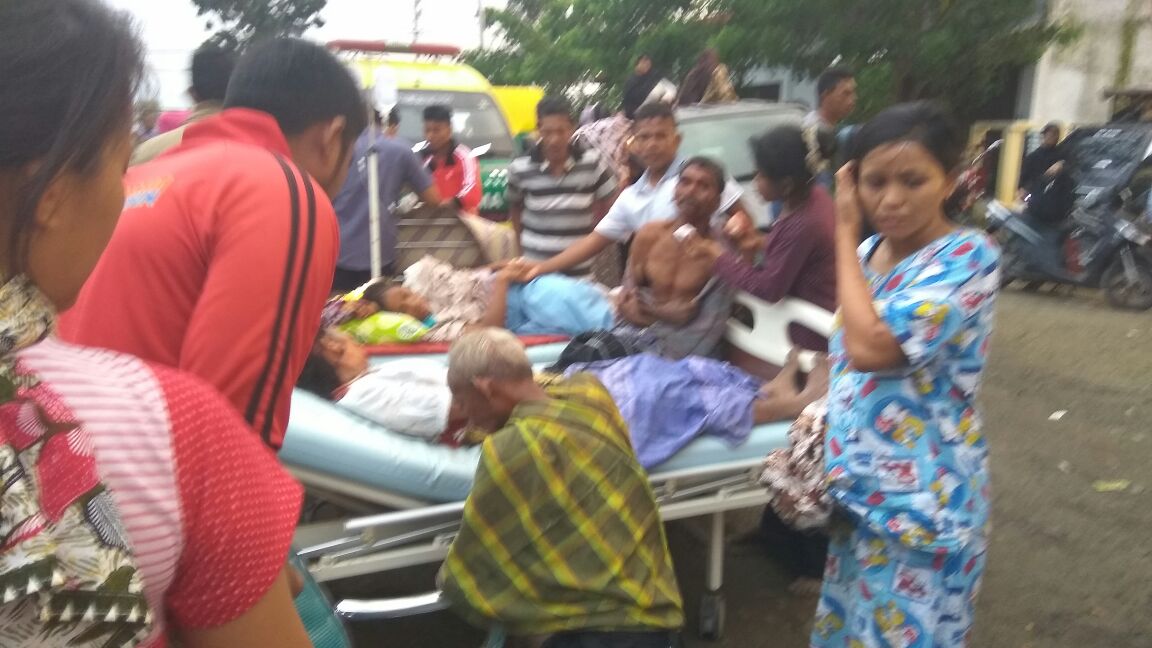 Руйнівний землетрус стався в Індонезії: десятки загиблих і сотні поранених - фото 11