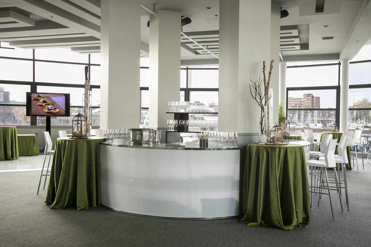 WaterviewVAN's tweet photo. Bar is set up for private client event &amp; ready for holiday cheer. Holiday entertaining made easy at Waterview. https://t.co/JVE2XxsvaJ