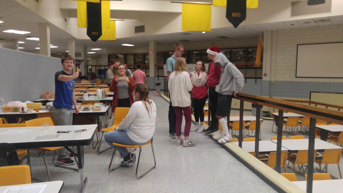 JessicaDhority's tweet photo. NHS BPA Christmas party!! #placetobe373 https://t.co/lqDnPa2er5