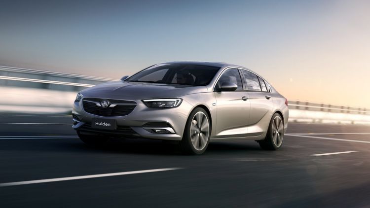 Clifford_Thames's tweet photo. Holden has revealed its all new modernised Commodore. Designed in Europe, it is expected to arrive in Australia in 2018. https://t.co/TYkTBWOeCZ