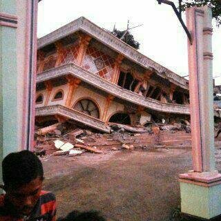 fahiraidris's tweet photo. #PrayForPidieJayaAceh Gempa Aceh, Lumayan Berat:6.4 SR, 07-Dec 05:03 WIB, (18km Timur Laut PIDIE JAYA), Kedlmn:10 Km https://t.co/TutmWNc6ze