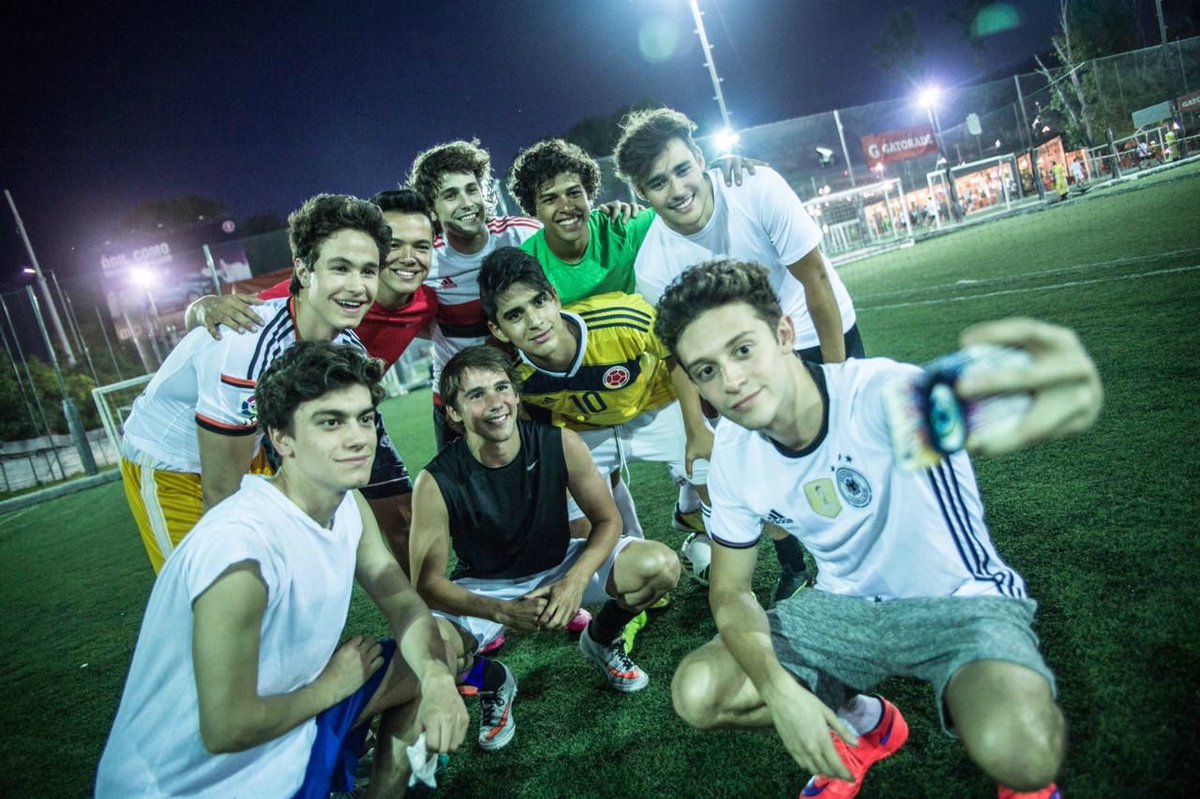 Ruggero Pasquarelli (_rugero) Twitter