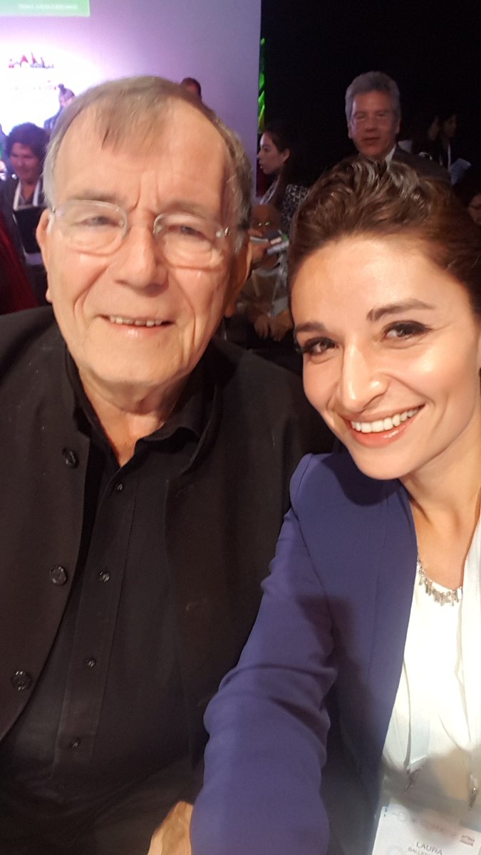 LBallesterosM's tweet photo. Hoy me dijo Jan Gehl: "Como te imaginas a la Ciudad de Mexico en 15 años?...Ese es el trabajo que te toca hacer..."😍. 
#Ciudadesparalagente https://t.co/FVq92MFRHK