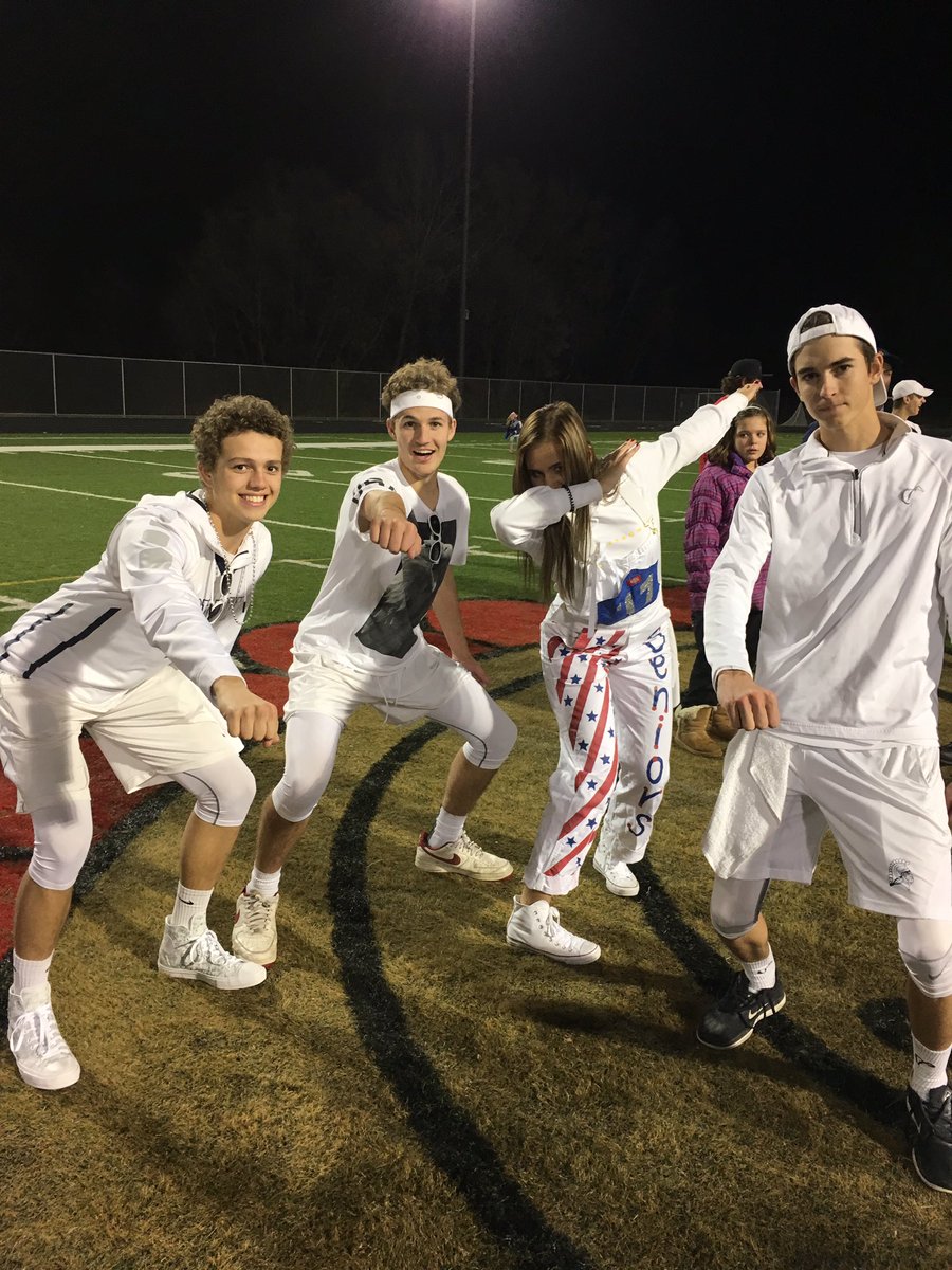 ThomasLecy's tweet photo. Happy bday to one of the coolest and funniest people out there!!!! I hope your day was nice with it ๐โค๏ธ๐๐๐ผ #SamPerry #GinjaNjnja #BfastClub https://t.co/API25XlZV4