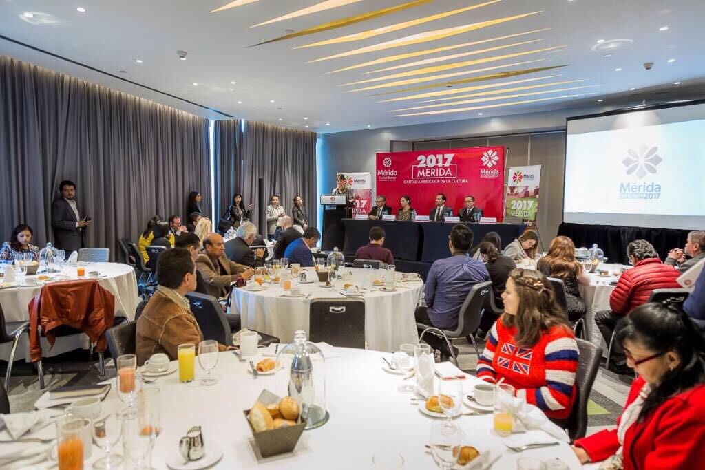MauVila's tweet photo. Desde la Ciudad de México, presenté el programa de actividades de "Mérida, @capdelacultura 2017" ante medios nacionales e internacionales. https://t.co/unHvFu1zVF