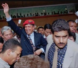 El 6 Dic. 1998 salimos a Votar por la Esperanza, por la refundación de la Patria. Votamos por Hugo Chávez,  El Comandante del 4F #ChavezVive