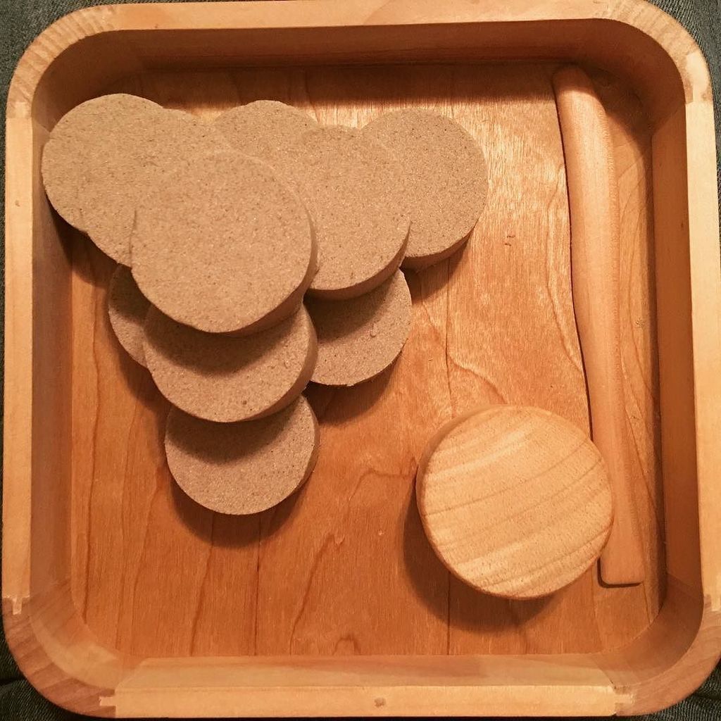 playfulpangolin's tweet photo. Playing with sand! #minisandbox #adultsandbox https://t.co/dL8ig3cOoW https://t.co/VrYbKybLvU