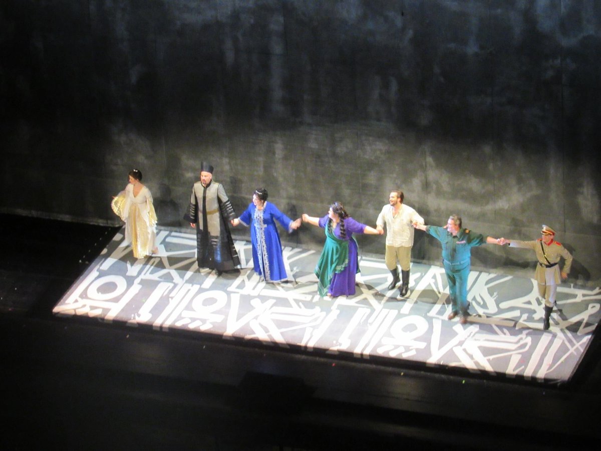 Aspasia_1's tweet photo. Toi X 3 to the cast, chorus, orchestra and crew for the final #AidaSF tonight @SFOpera. https://t.co/HhxPfj1RvW