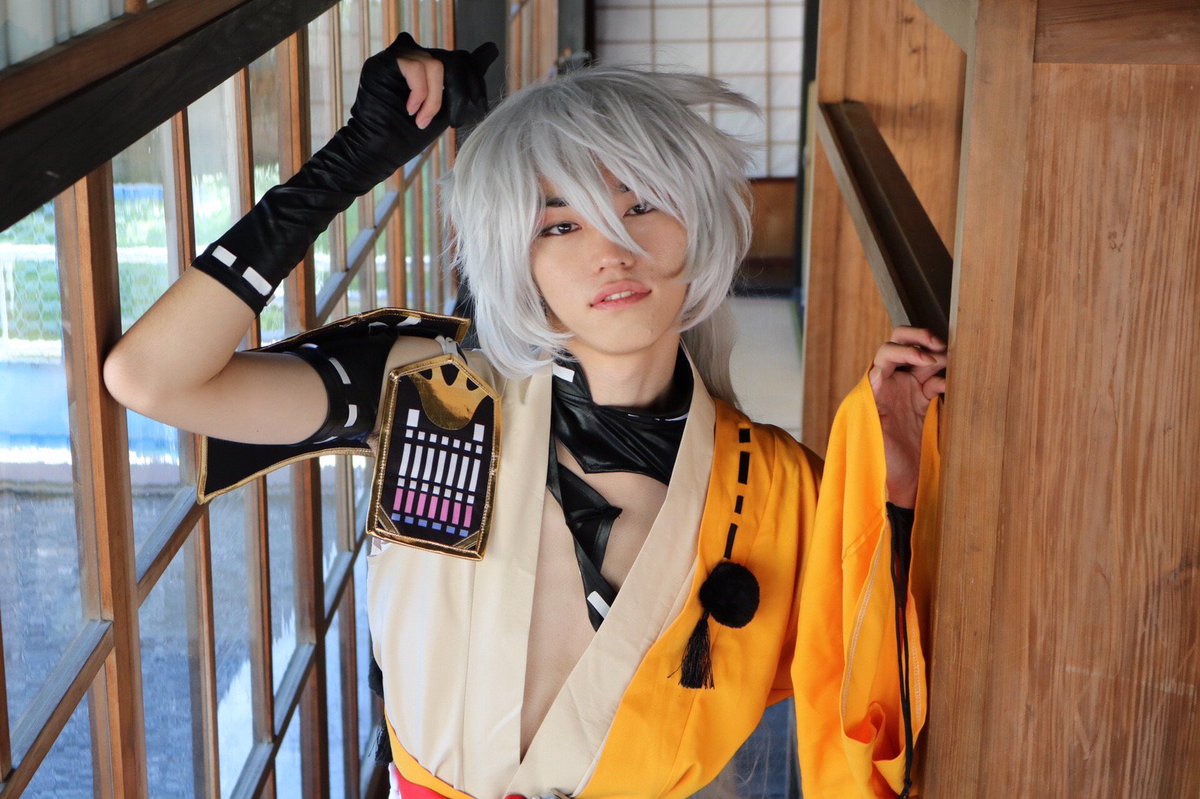 re_zed's tweet image. #繋がらなくていいから俺の男装と女装を見てくれ
#コスプレ
#女装
#とうらぶレイヤーさんと繋がりたい
まじこの四枚乗っけて他人にしか見えなかった時があるんだよなぁ……