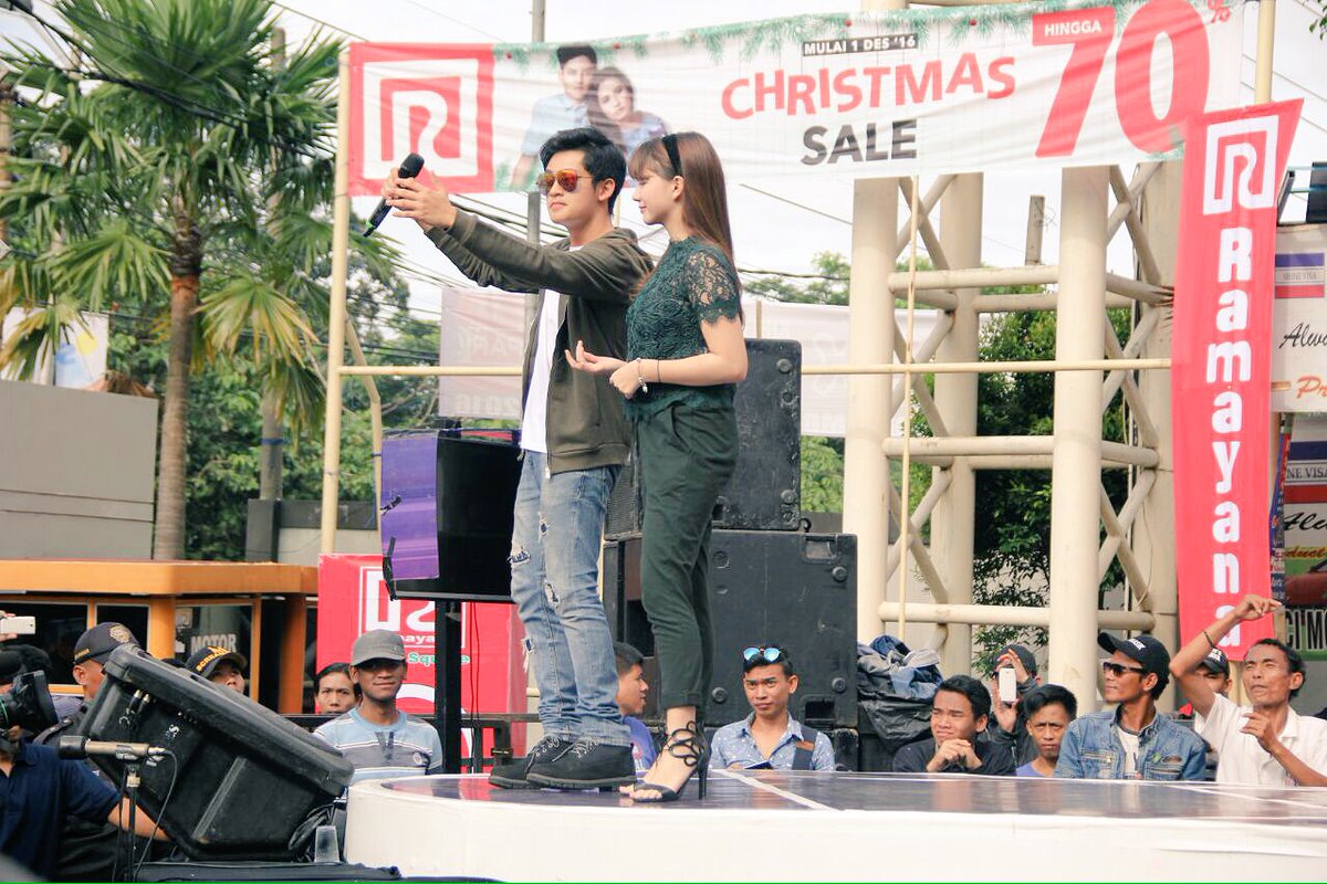 cassandrasleee's tweet photo. Thx for watching Inbox @SCTV_ Pagi ini @InboxSCTV_  with @RandyMartin98 https://t.co/bqTbZnsjAs