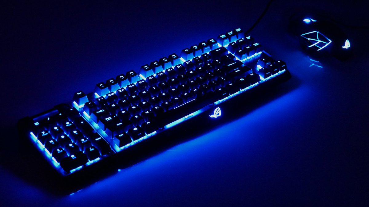 ASUS_ROG's tweet image. Check out unboxing the ROG Claymore Keyboard with Aura RGB lighting, mechanical switches &amp;amp; detachable keypad.
rog.asus.com/articles/galle…