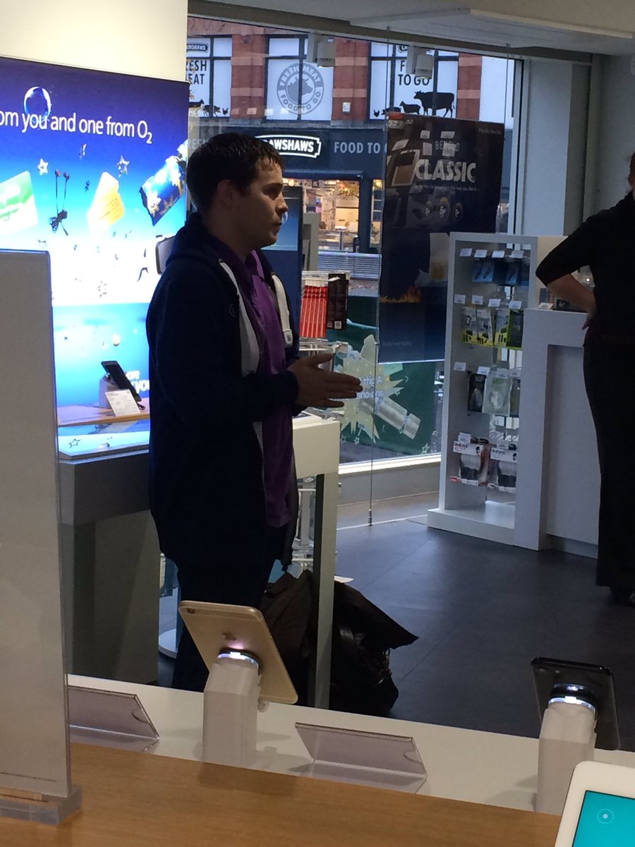 CelfoneTrading's tweet image. #networking #o2loughborough @celfonefamily