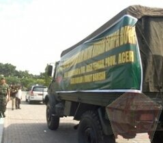 tni_ad's tweet photo. Untuk Saudaraku di Pidie-Aceh, Bantuan Kami Segera Datang Untuk Mengurangi Derita Yang Sedang Kalian Hadapi. #prayforaceh https://t.co/llYnjNKnYb