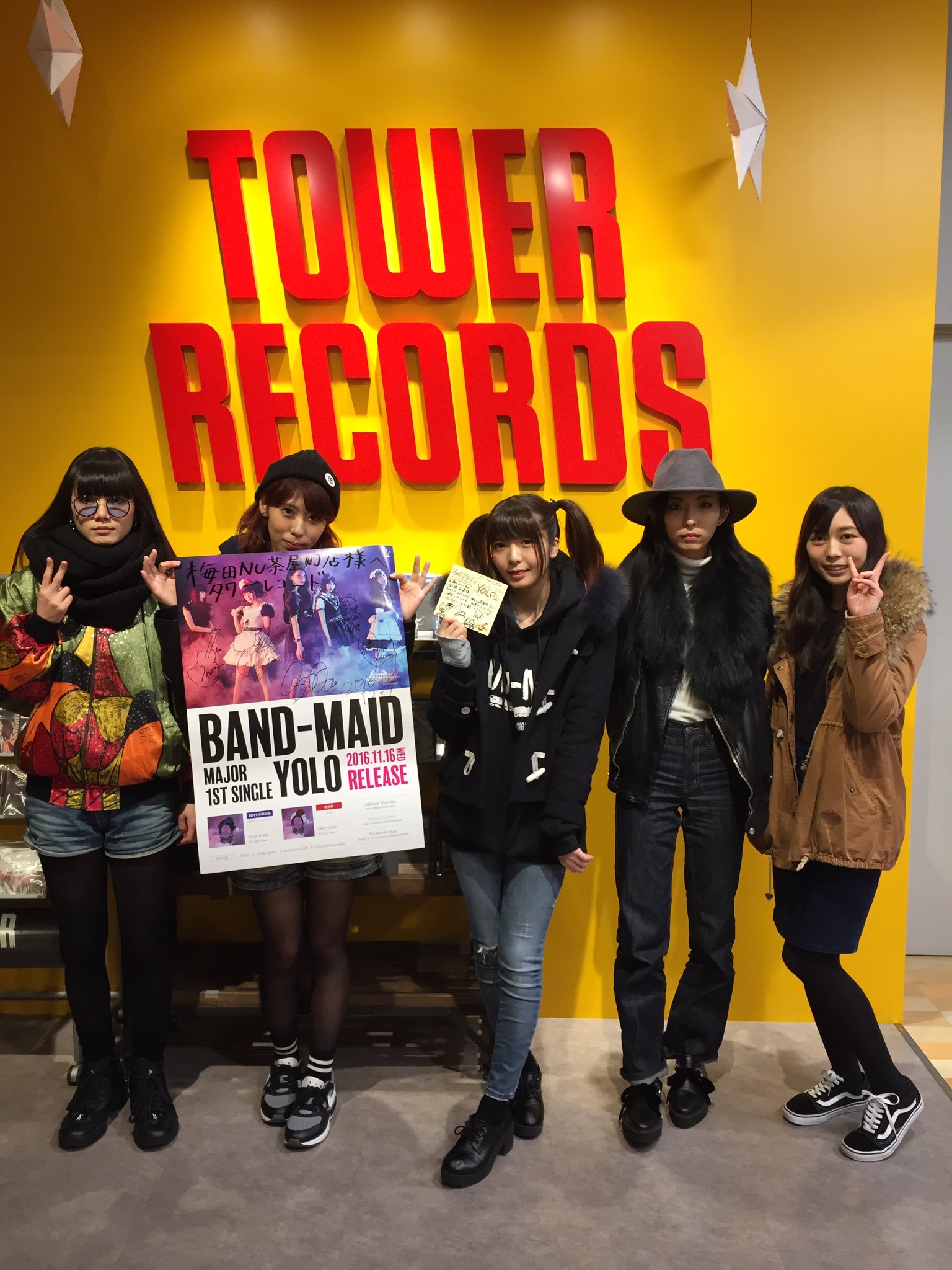 BAND-MAID TOWER RECORDS コラボマグカップ ２個セット BAND-MAID TOWER RECORDS コラボマグカップ 2個セット