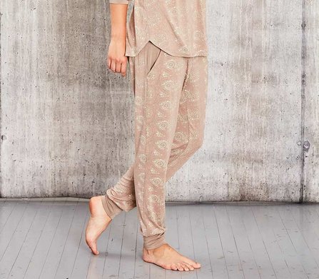EricaLeib's tweet photo. Obsessed w/ these #madeincanada bamboo jammies (a.k.a. jammers) https://t.co/dSrzPdUdRs Way to go fellow entrepreneurs #ThisIsJ https://t.co/6tKnF5alm5