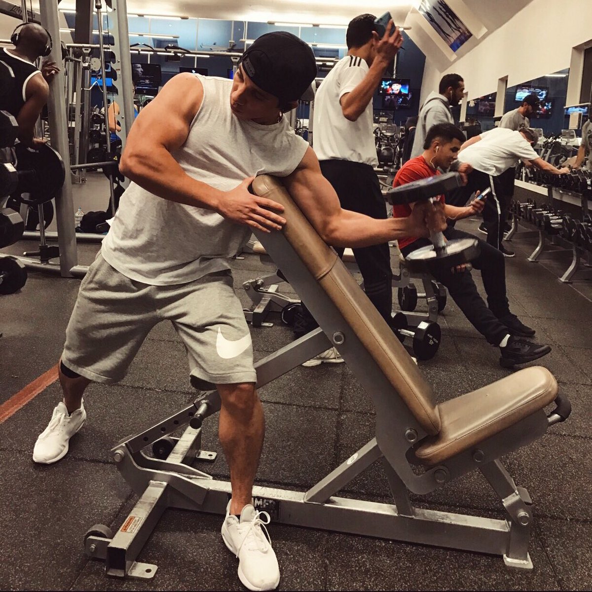 kevgofit's tweet photo. Favorite day of the week for me 😤
Snapchat: KEVGOFIT 👻 https://t.co/SOgDNka50l https://t.co/aeyTUPPBZ4