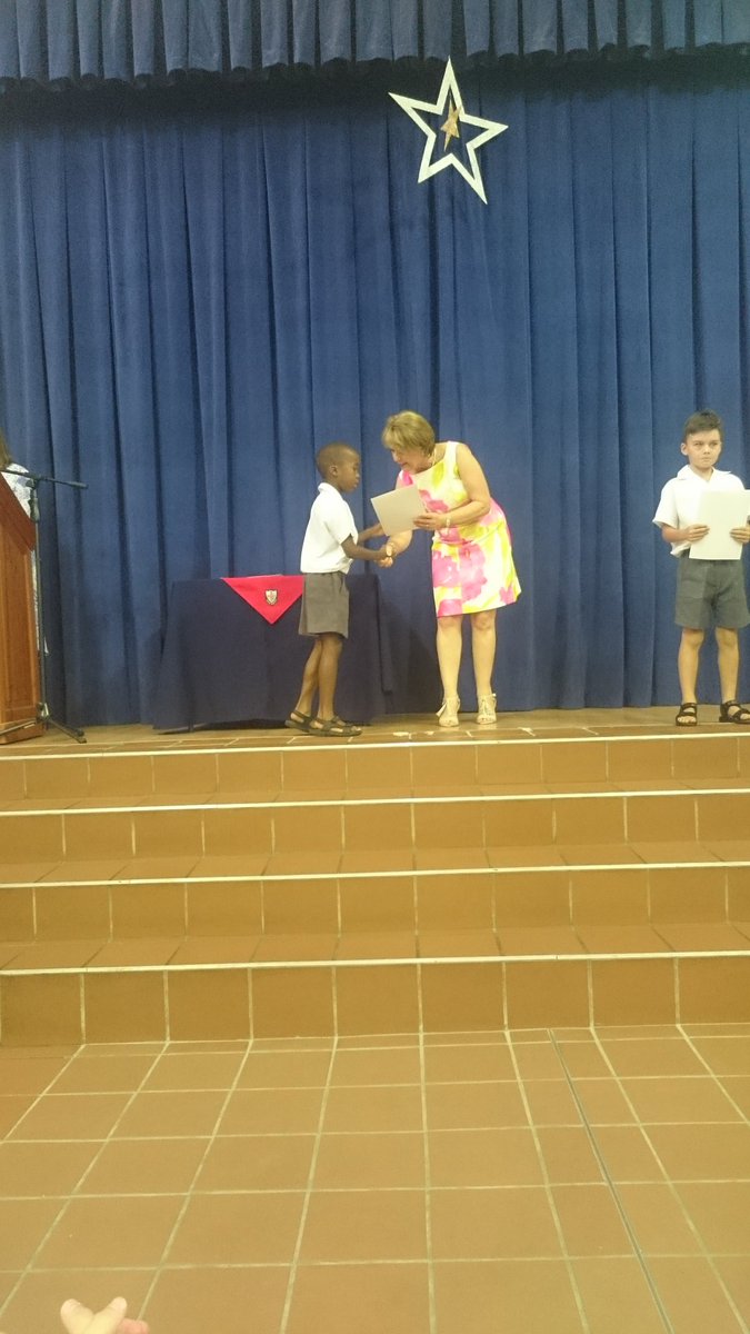 Talz07's tweet photo. Grade 1 prize giving. Bennies boys voted for by each class. @BenniesJP https://t.co/A2ZxyvC2rm