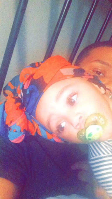 Why they put this scarf on my son head. Why he look like a carefree black girl. 😩😂😍 https://t.co/elz